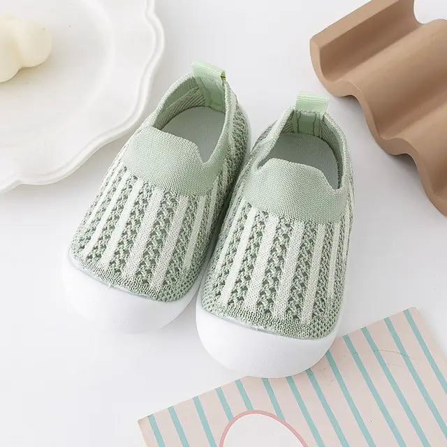 The Casual Breathable Shoe