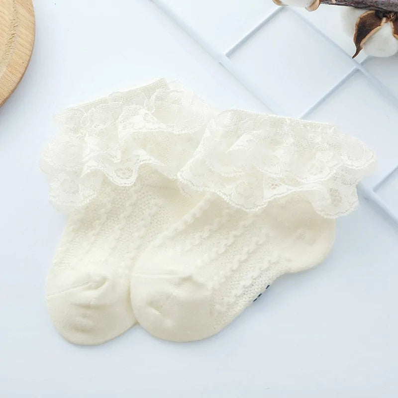 Breathable Ruffled  Lace Socks